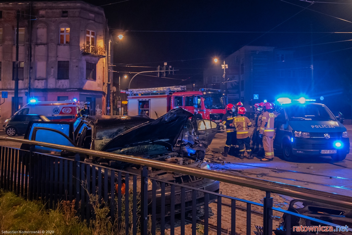 24.10.2020. - Wypadek na skrzyżowaniu Rzgowskiej / Dąbrowskiego w Łodzi [3]