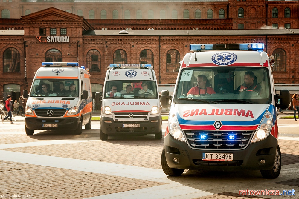 27.09.2015r. - Przejazd ambulansów w Łodzi [3]
