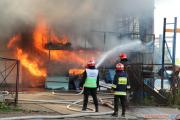 Pożar hali magazynowej przy ul. Karniszewickiej w Pabianicach [5]