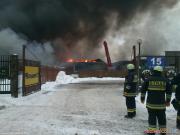 Pożar hali produkcyjnej na ul. Przemysłowej w Płocku