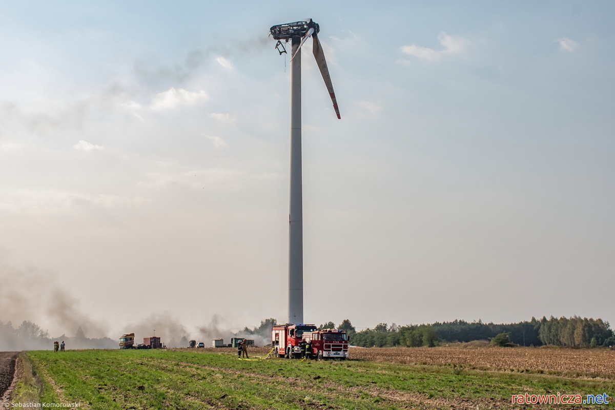 17.09.2024. Pożar Gondoli Turbiny Wiatrowej w m. Teodorów [6]