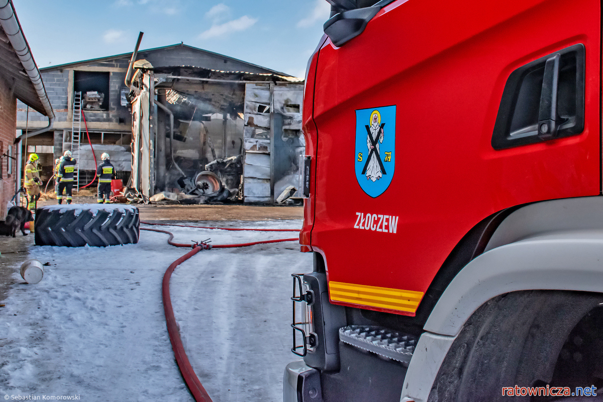 09.02.2026. Pożar budynków gospodarczych w m. Grójec Mały [4]
