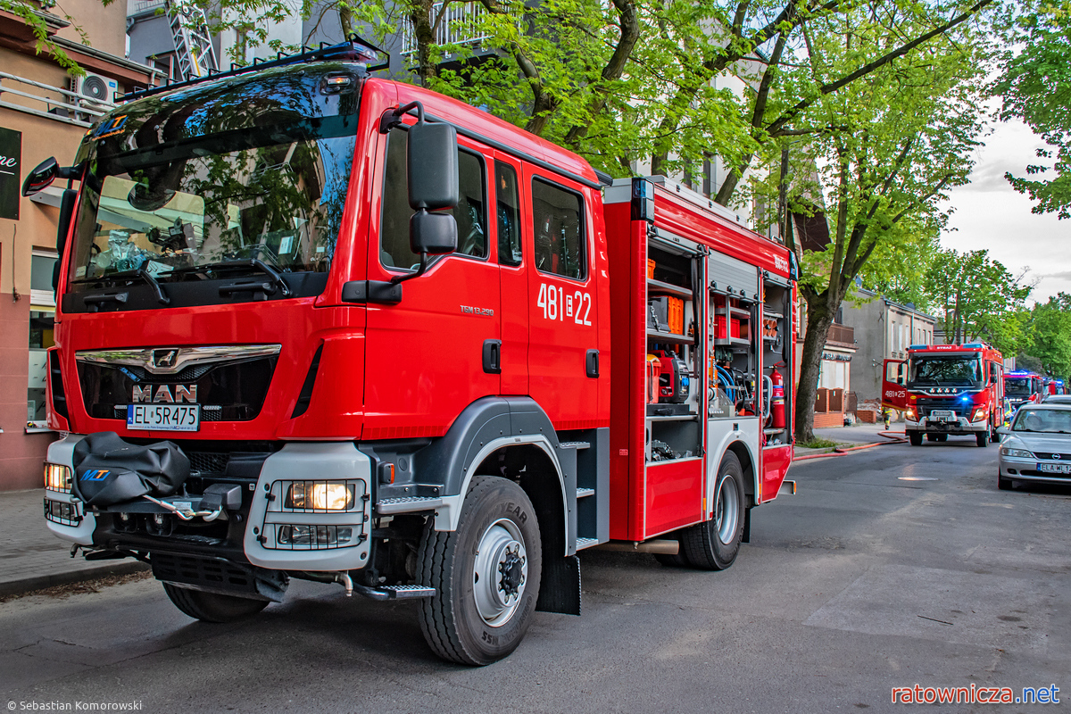 06.05.2026. Pożar budynku mieszkalnego przy ul. Powstańców Warszawy w Pabianicach [1]