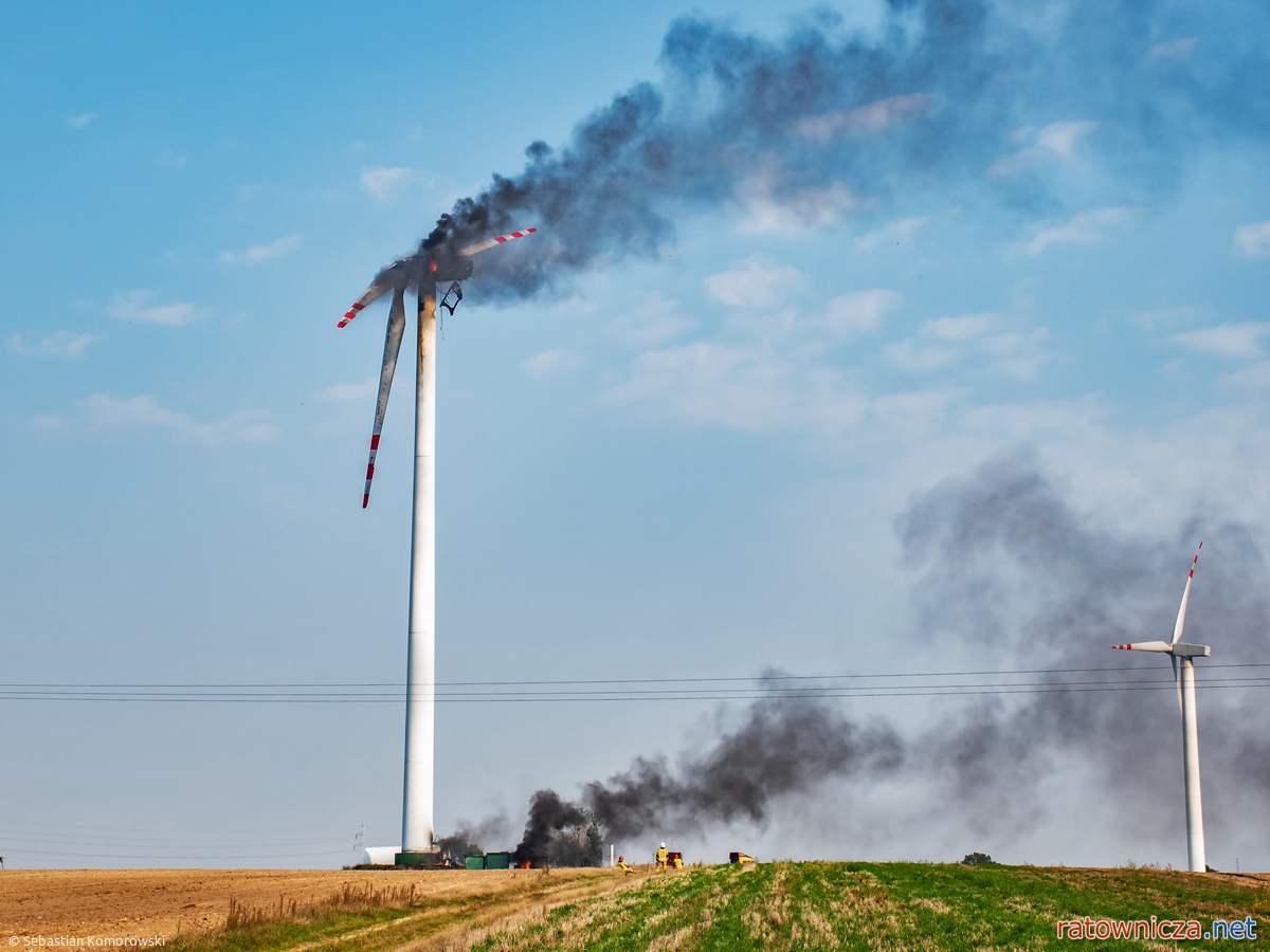 17.09.2024. Pożar Gondoli Turbiny Wiatrowej w m. Teodorów [2]