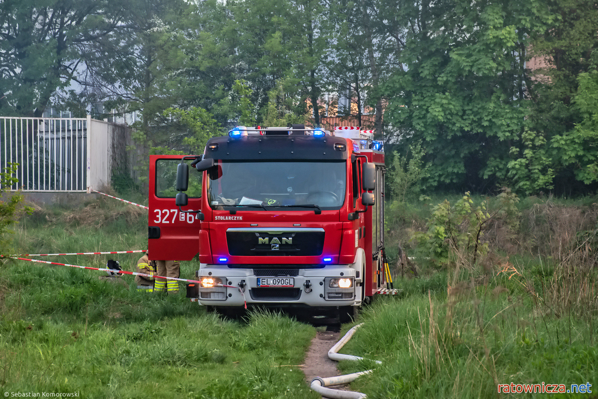 04.05.2025. Pożar skupu palet przy ul. Starorudzkiej w Łodzi [9]