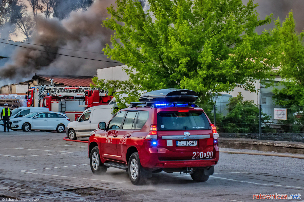 04.05.2025. Pożar skupu palet przy ul. Starorudzkiej w Łodzi [7]