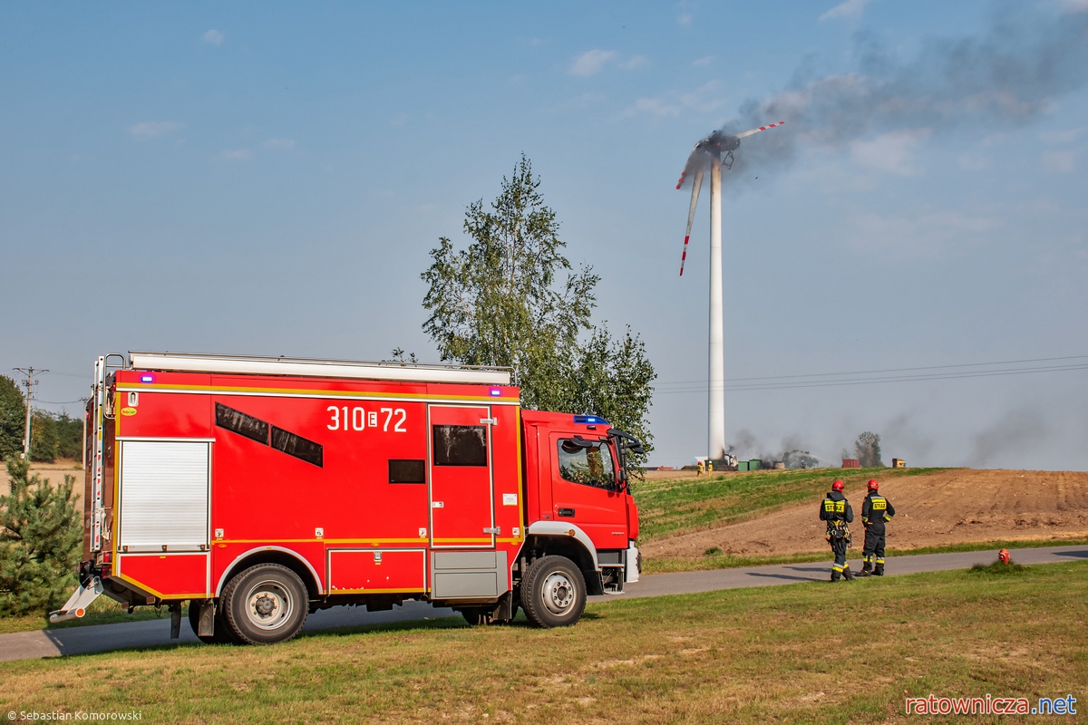 17.09.2024. Pożar Gondoli Turbiny Wiatrowej w m. Teodorów [8]