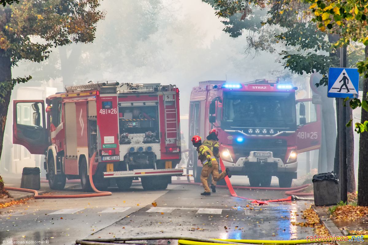 09.10.2026. Pożar budynku przy ul. Pięknej w Pabianicach [1]