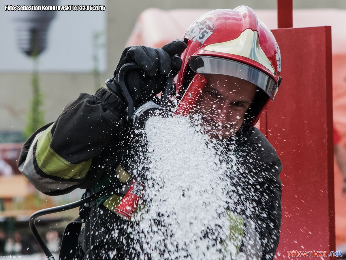 22.05.2015. Wojewódzkie Zawody Firefighter Combat Challenge w Pabianicach [49]