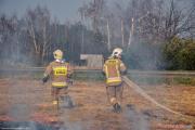 14.04.2022. Pożar trawy przy ul. Toruńskiej w Grzegorzewie [2]